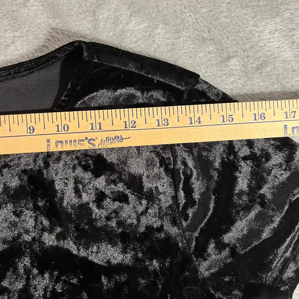 Forever 21 Black Crushed Velvet Short Sleeve Ruffle Hem Mini Dress Womens (L) - Picture 9 of 10